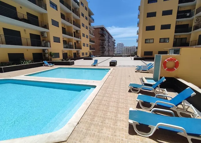 4b Alto Dos Navegantes - Casas & Papeis * Armação de Pêra